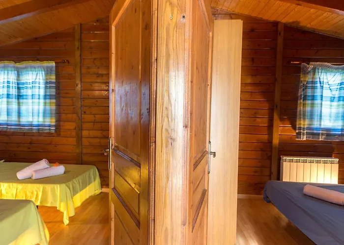 Camping Esponella 2*