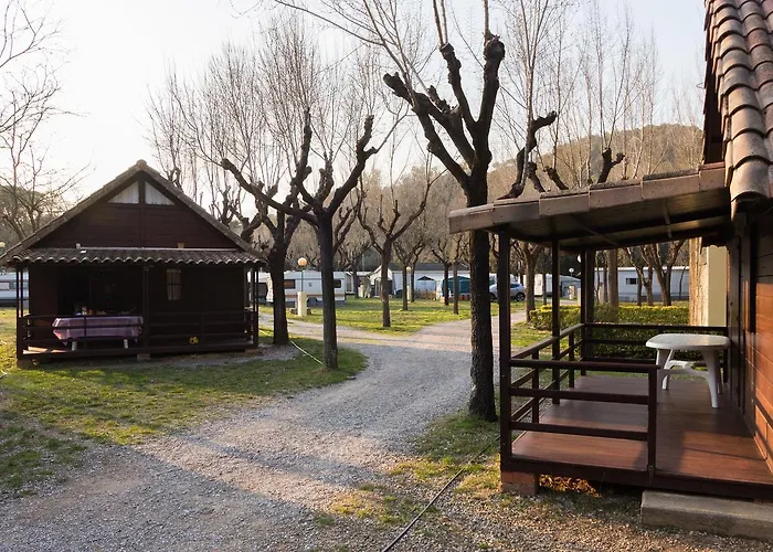 Camping Esponellà Parque de Campismo 2*